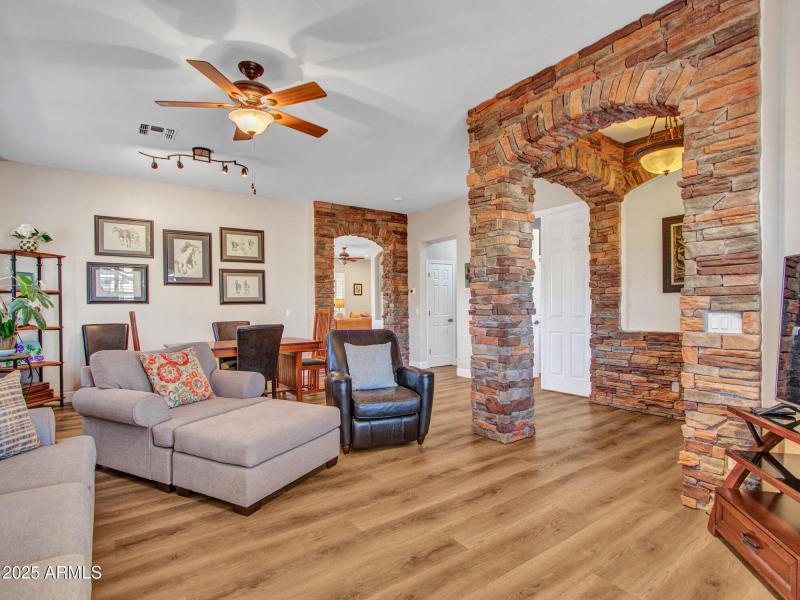 02-Living-Dining-room-(7)