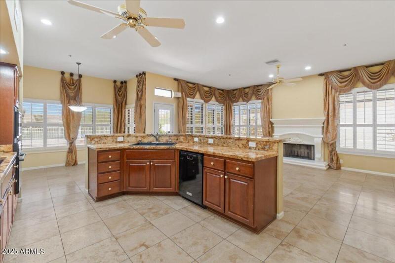 18-Kitchen