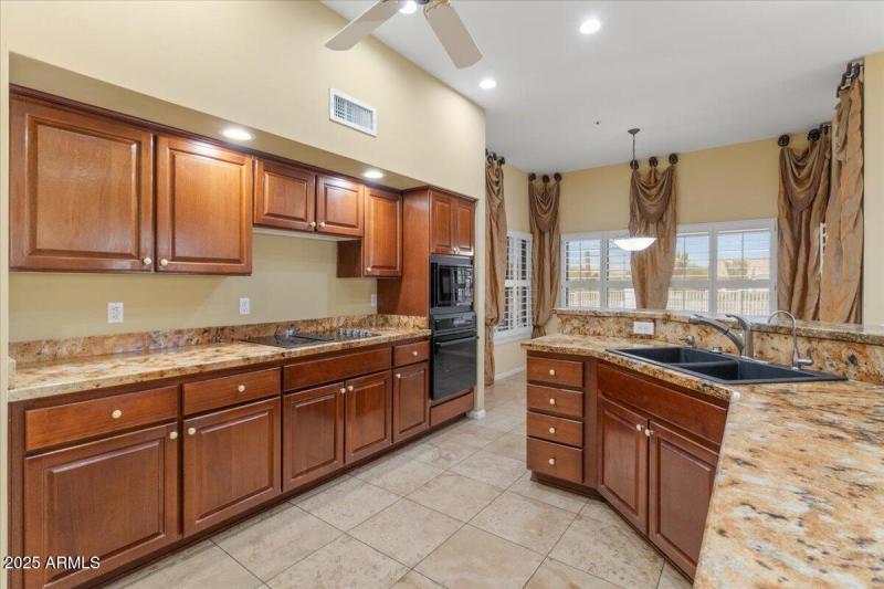 21-Kitchen