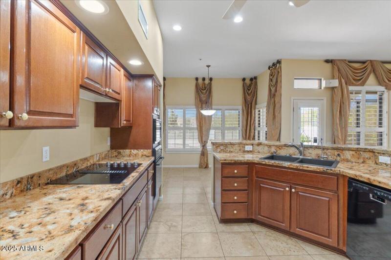 22-Kitchen