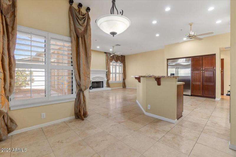 24-Dining and Kitchen