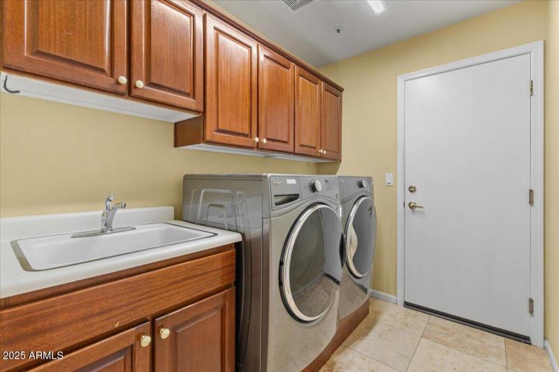 44-Laundry