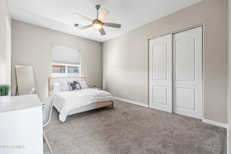 5c guest bedroom 1