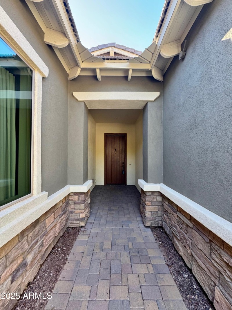 20841 w eastview3