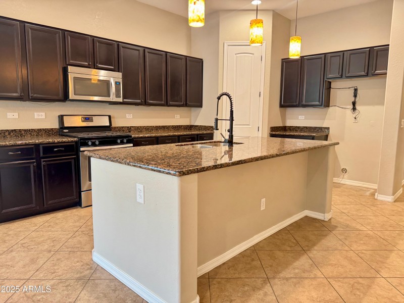 20841 w eastview7
