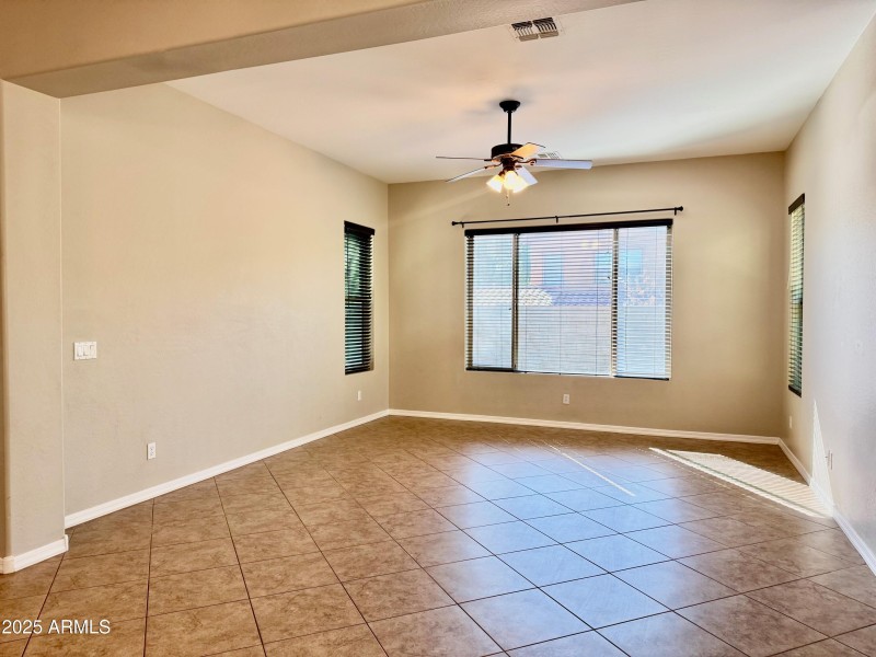 20841 w eastview11