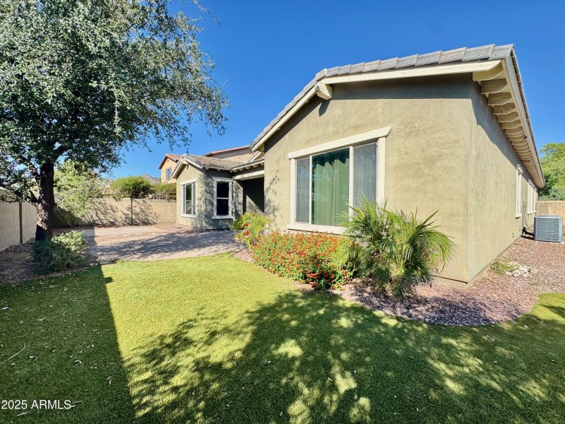 20841 w eastview24