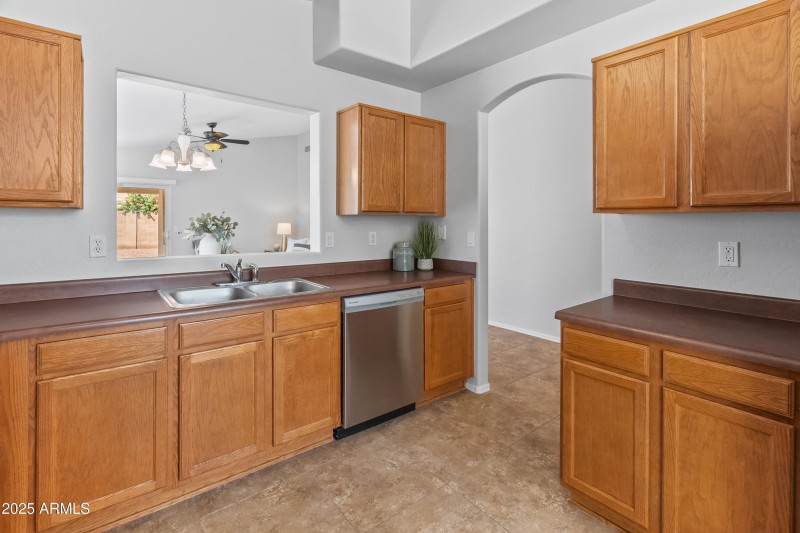 7570 W Nicolet Ave-31