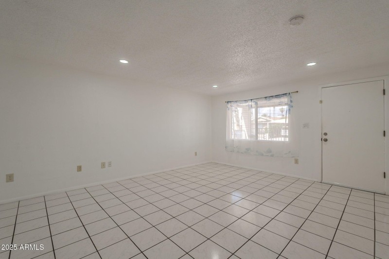 8-web-or-mls-Sheena-8