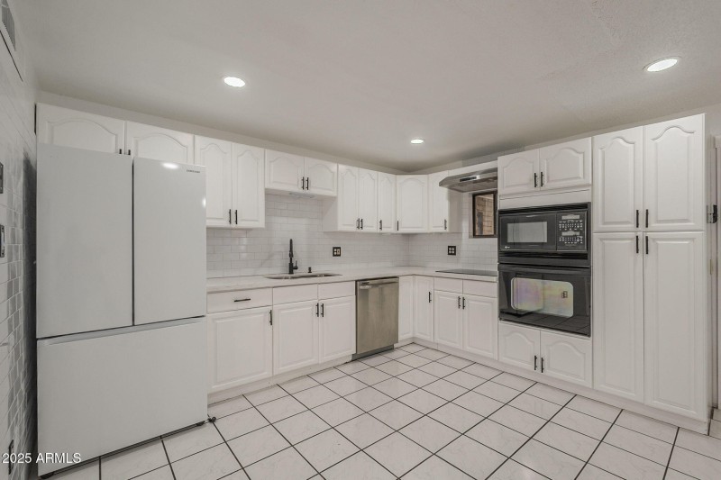 17-web-or-mls-Sheena-17