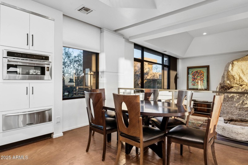 15-web-or-mls-41777-n-111th-pl