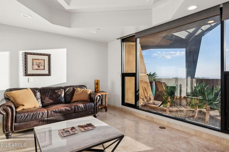 23-web-or-mls-41777-n-111th-pl