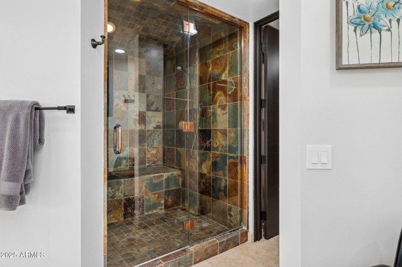 29-web-or-mls-41777-n-111th-pl