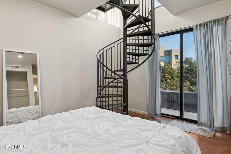 38-web-or-mls-41777-n-111th-pl