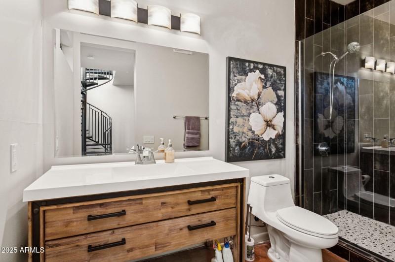 40-web-or-mls-41777-n-111th-pl