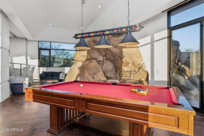 47-web-or-mls-41777-n-111th-pl