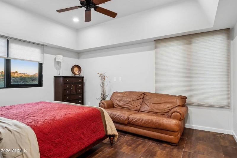 53-web-or-mls-41777-n-111th-pl