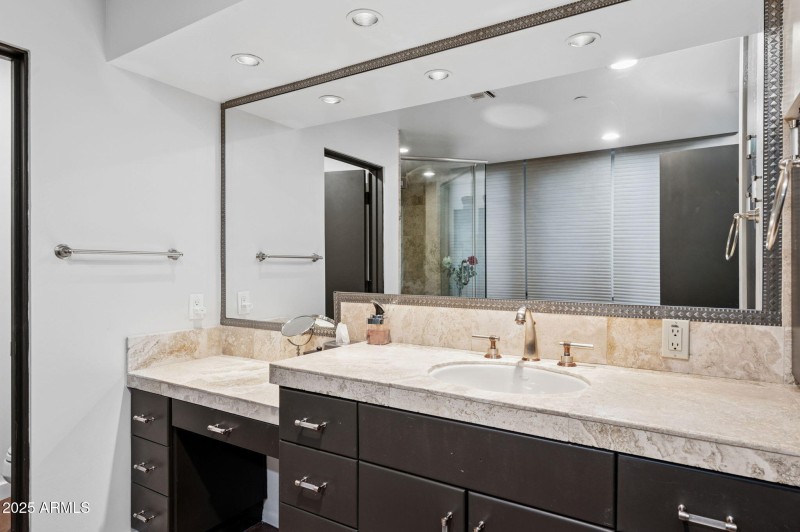 58-web-or-mls-41777-n-111th-pl