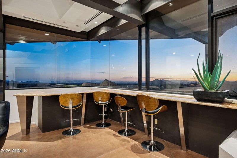 63-web-or-mls-41777-n-111th-pl