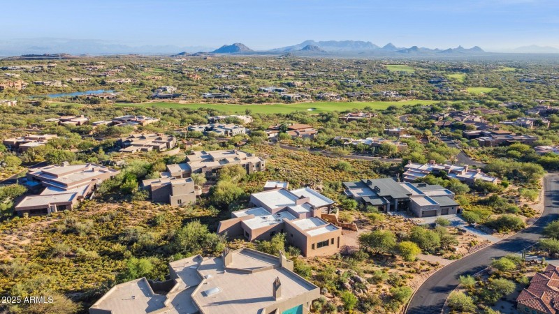 101-web-or-mls-41777-n-111th-pl