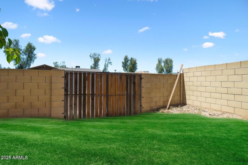 ChatGPT Image Oct 22, 2025, 01_39_28 PM