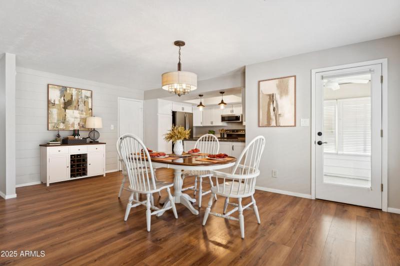 Dining/Kitchen
