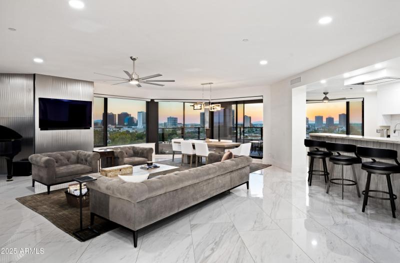 Crystal Point Penthouse-1