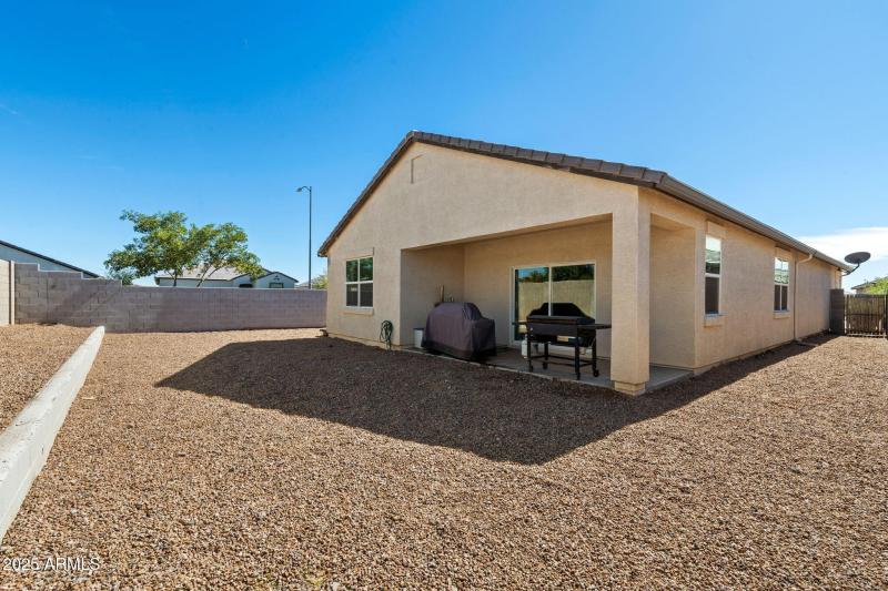 015___1042 W Avalon Canyon Dr