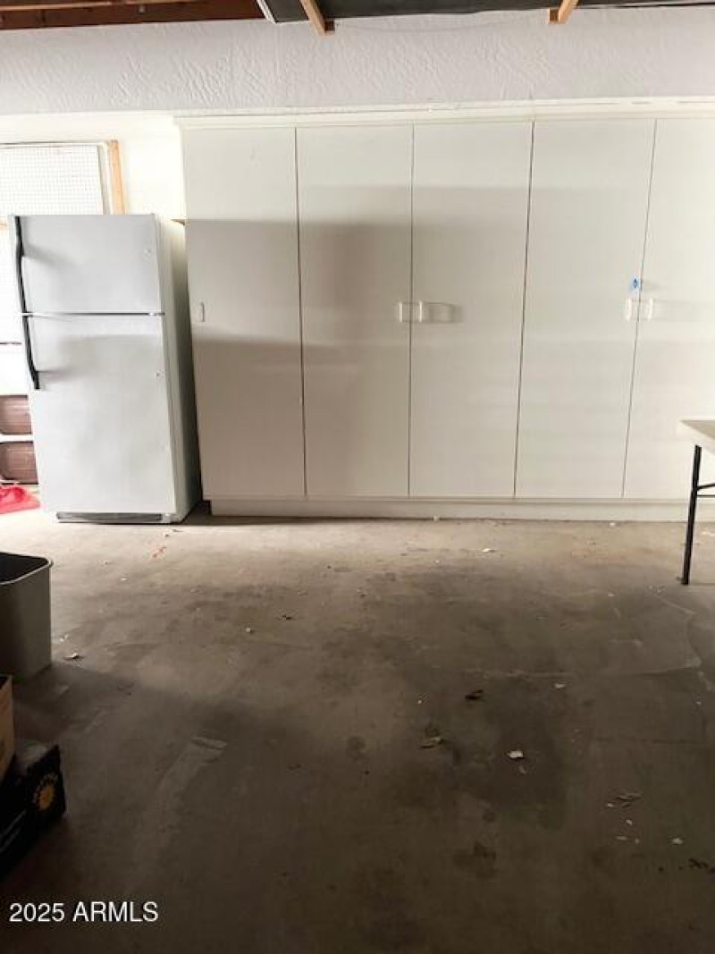 61ST ST GARAGE STORAGE & FRIG