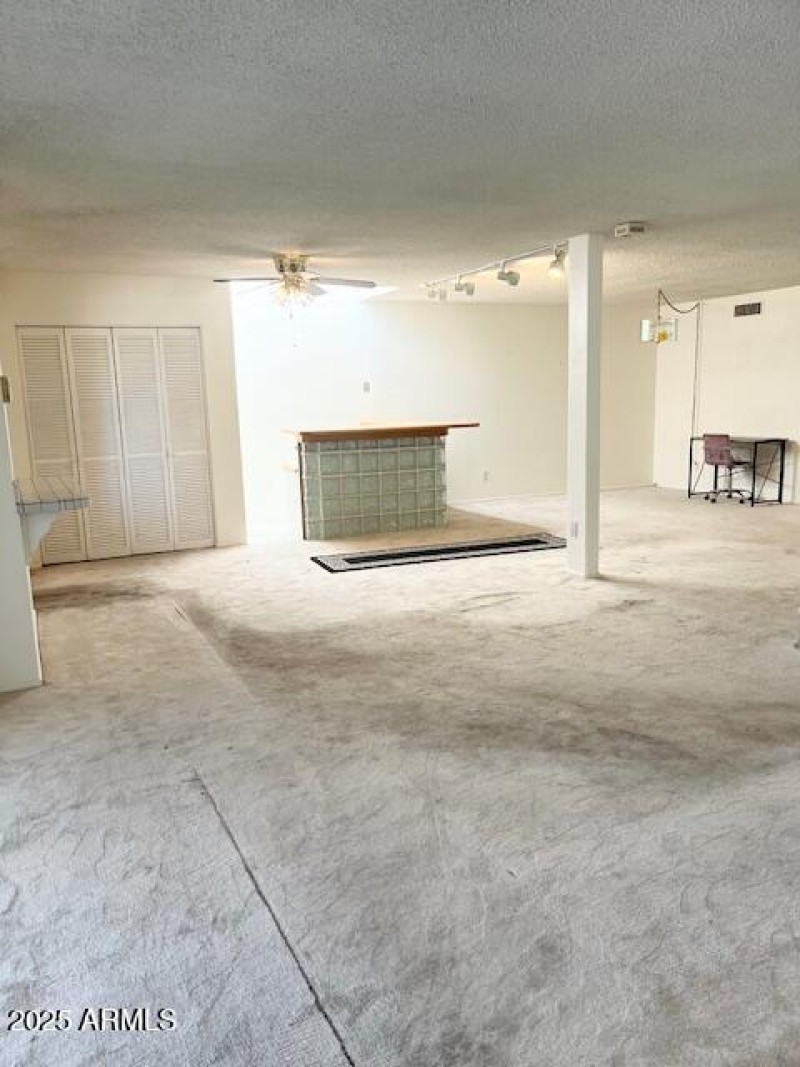 61ST ST LIVING AREA (5)