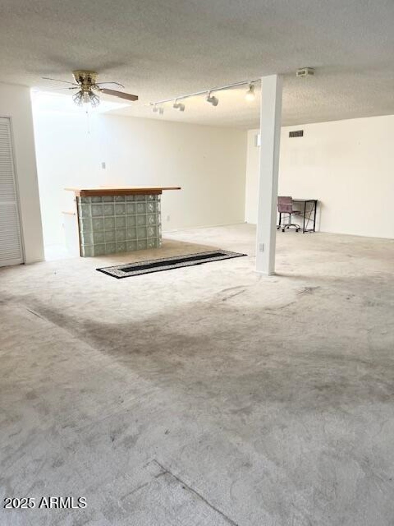 61ST ST LIVING AREA (6)