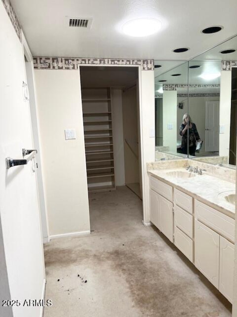 61ST ST MASTER BATH (6)