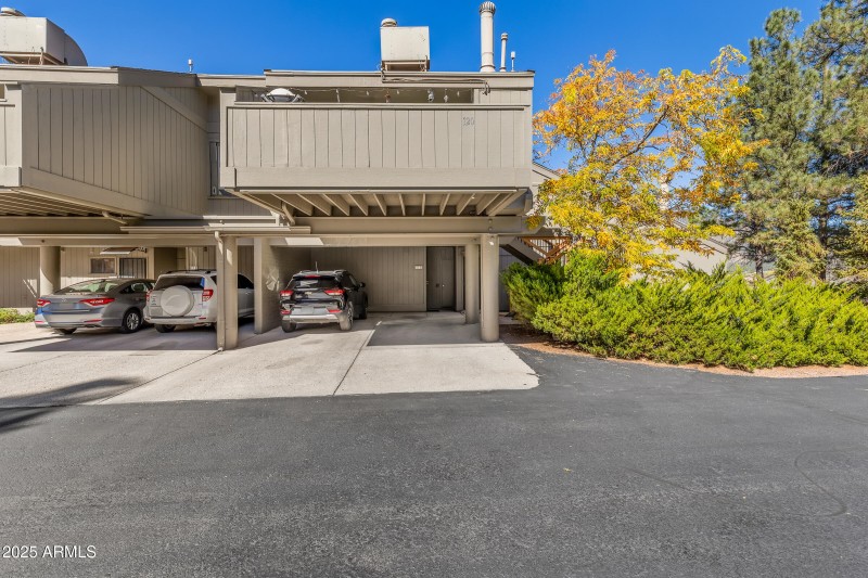 2600 Valley View Dr.114-3