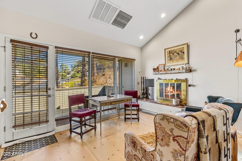 2600 Valley View Dr.114-5