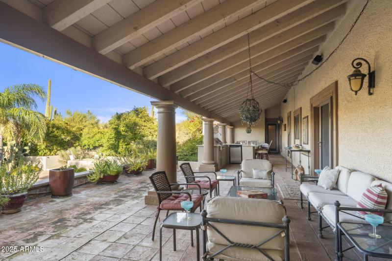 Privacy & tranquility @ rear patio