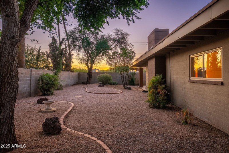 4001 E Cannon Dr - 57