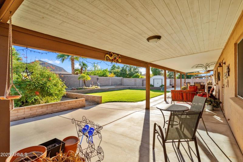 32-5951 W Campo Bello Dr