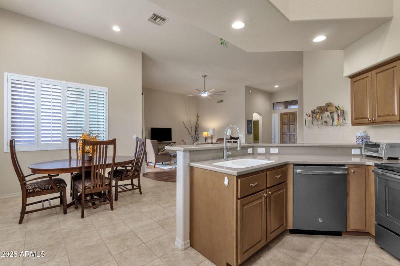 13-web-or-mls-19115-e-buckskin-dr