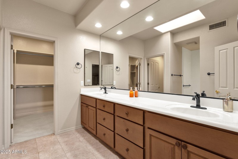 21-web-or-mls-19115-e-buckskin-dr