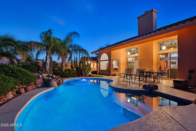 132-web-or-mls-Open Sky-twilight-36