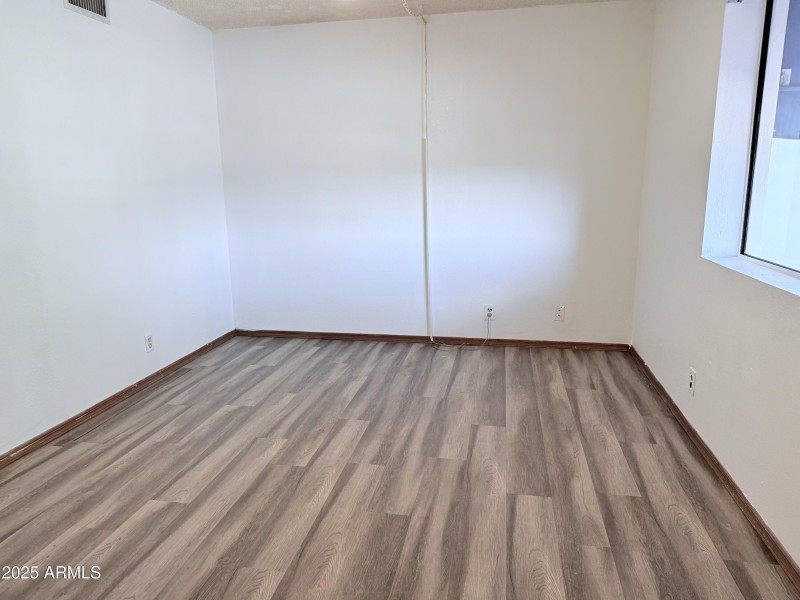 2025-10-22 13.56.34-1