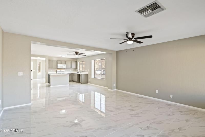 2922 W Dunbar Drive, Phoenix 85041