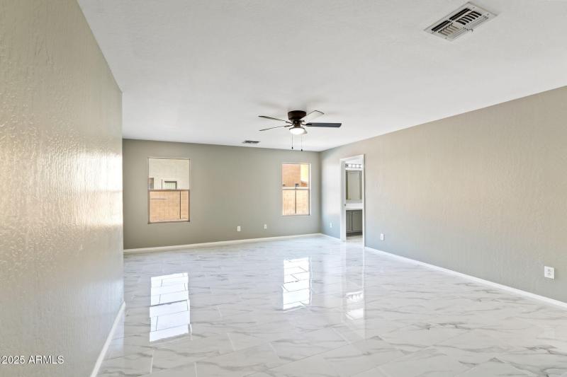 2922 W Dunbar Drive, Phoenix 85041