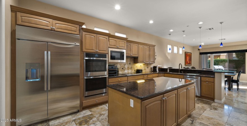 19-web-or-mls-Kitchen6