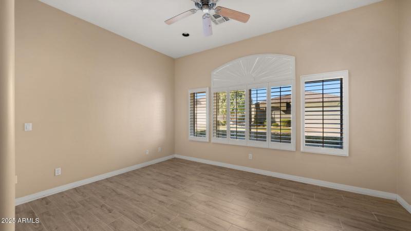 27-web-or-mls-EnSuite Bedroom Two3