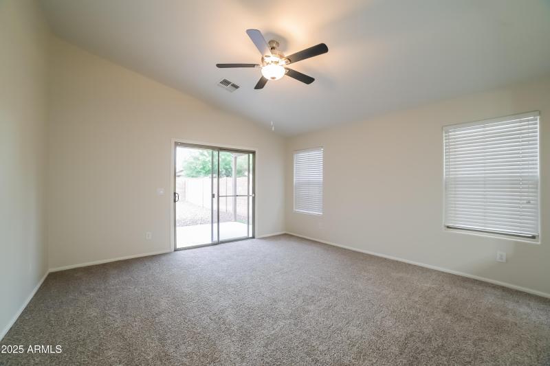 1012394.8410 S 49TH LN - Living Room