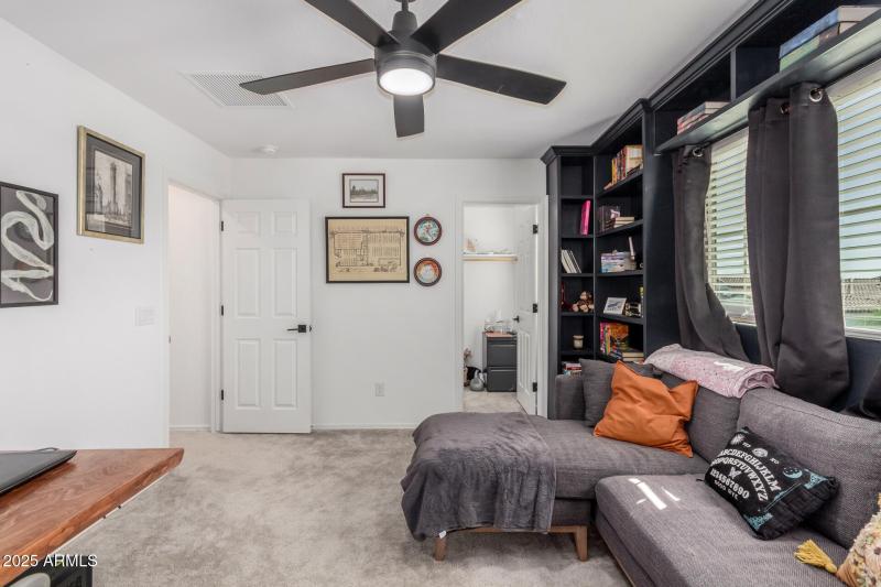 30 - Desert Fairways