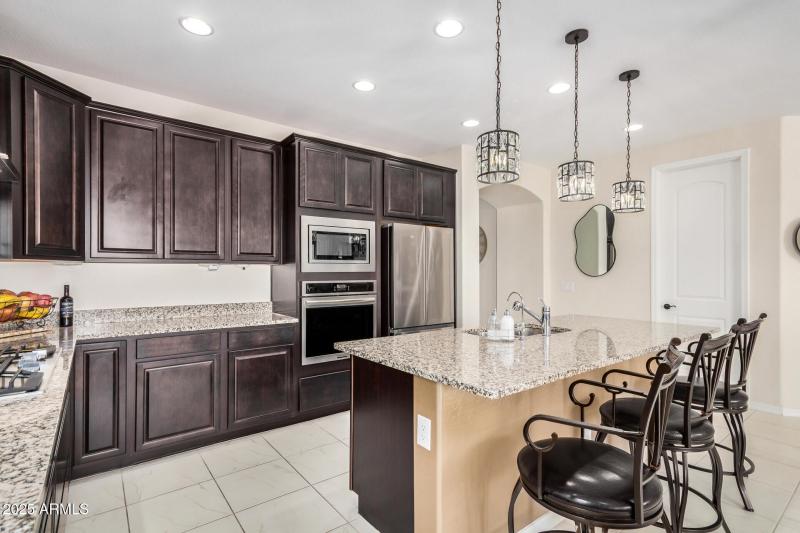 Upgraded Stainless Steel Appliances