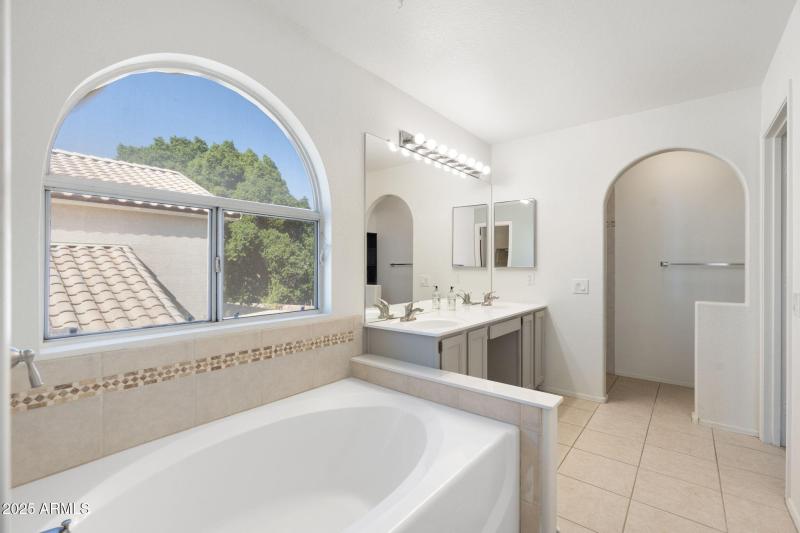 68-web-or-mls-DSC05317 copy (1)