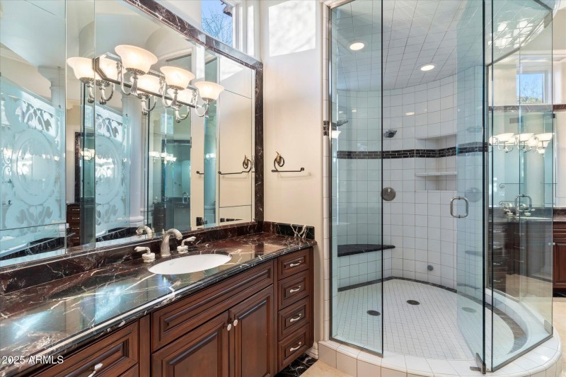 072-Primary Bathroom